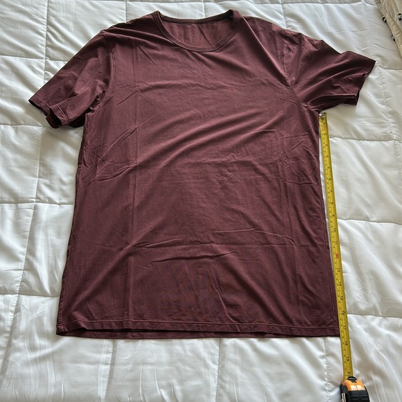 Lululemon T-Shirt - Picture 4 of 4